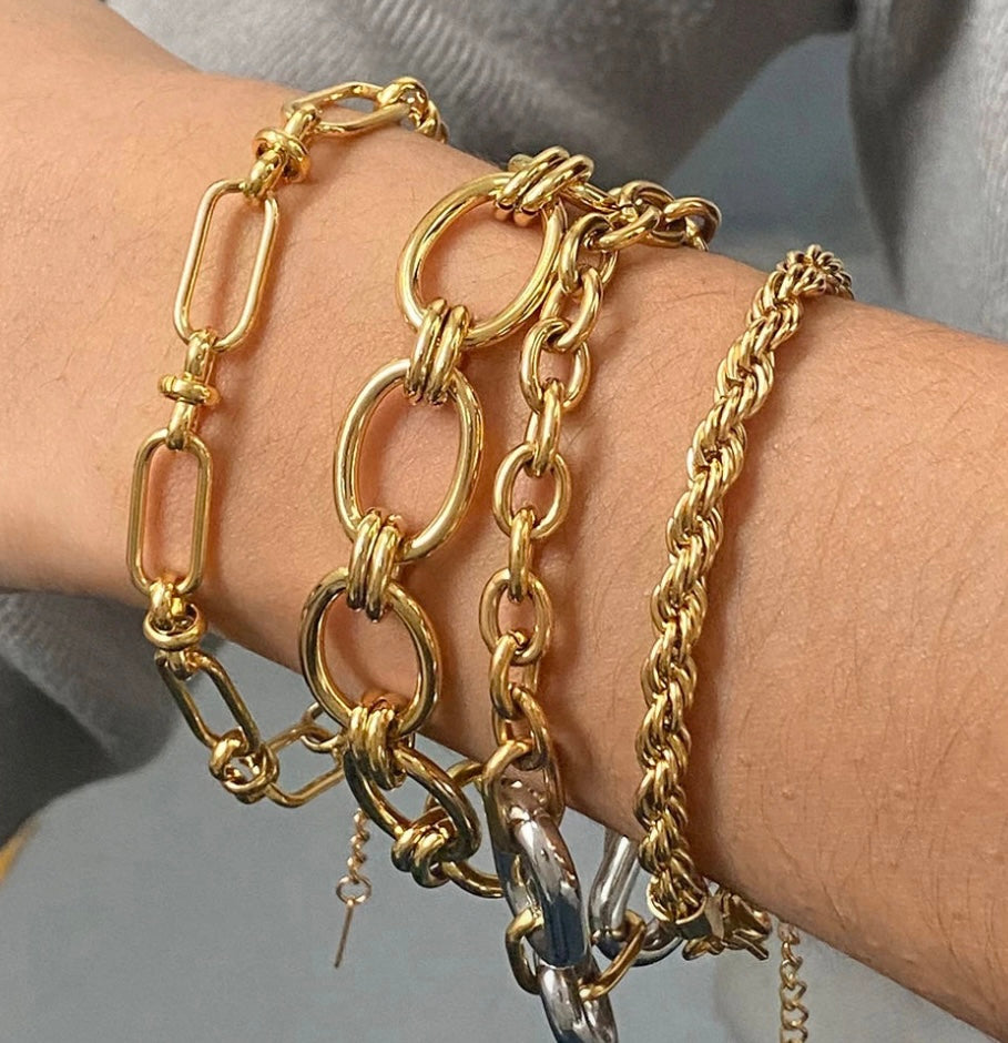 Moji Twisted Bracelet