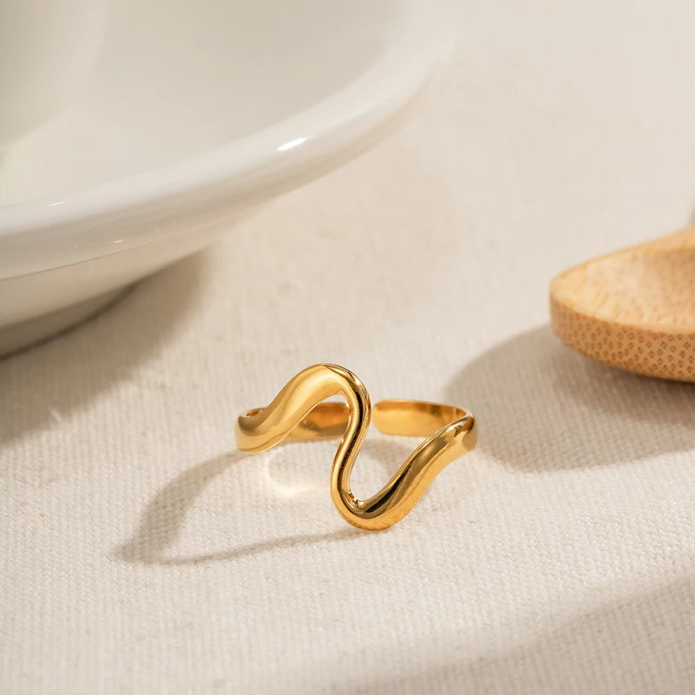 Wave Ring – ring, alternate view 3