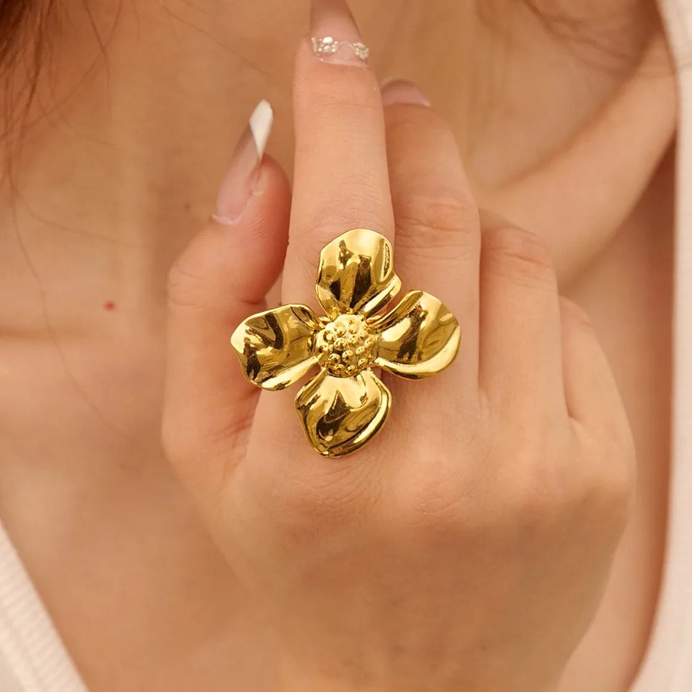 Rhinestone Flower Ring